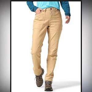 Wrangler ATG Women’s Cargo Boot Utility Pants Size 10 Tan/Beige